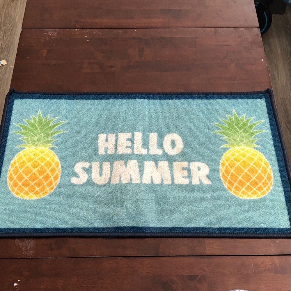 Hello Summer Pineapple Doormat